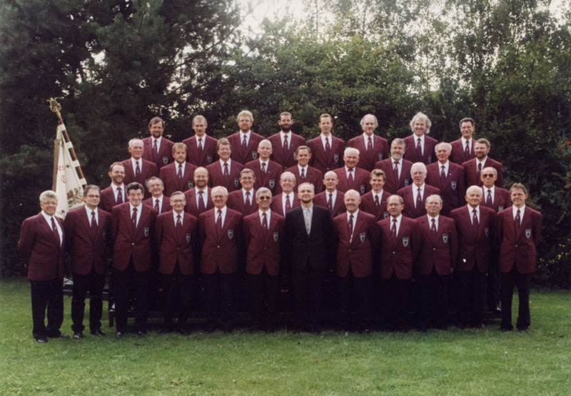 MGV Concordia Beelen im Jubiläumsjahr 2002 (mit neuer Vereinskleidung)